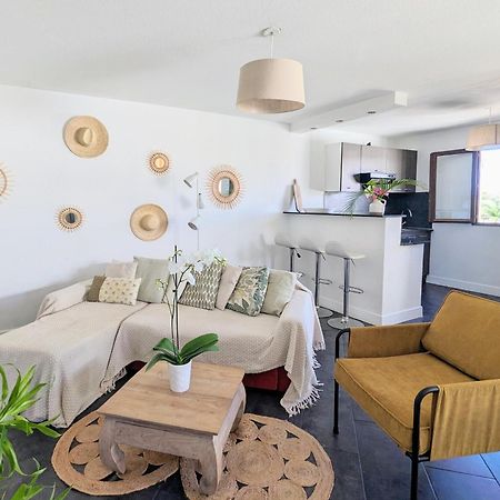 Cap Saint Gilles - T3 Vue Sur Le Port Apartment ภายนอก รูปภาพ