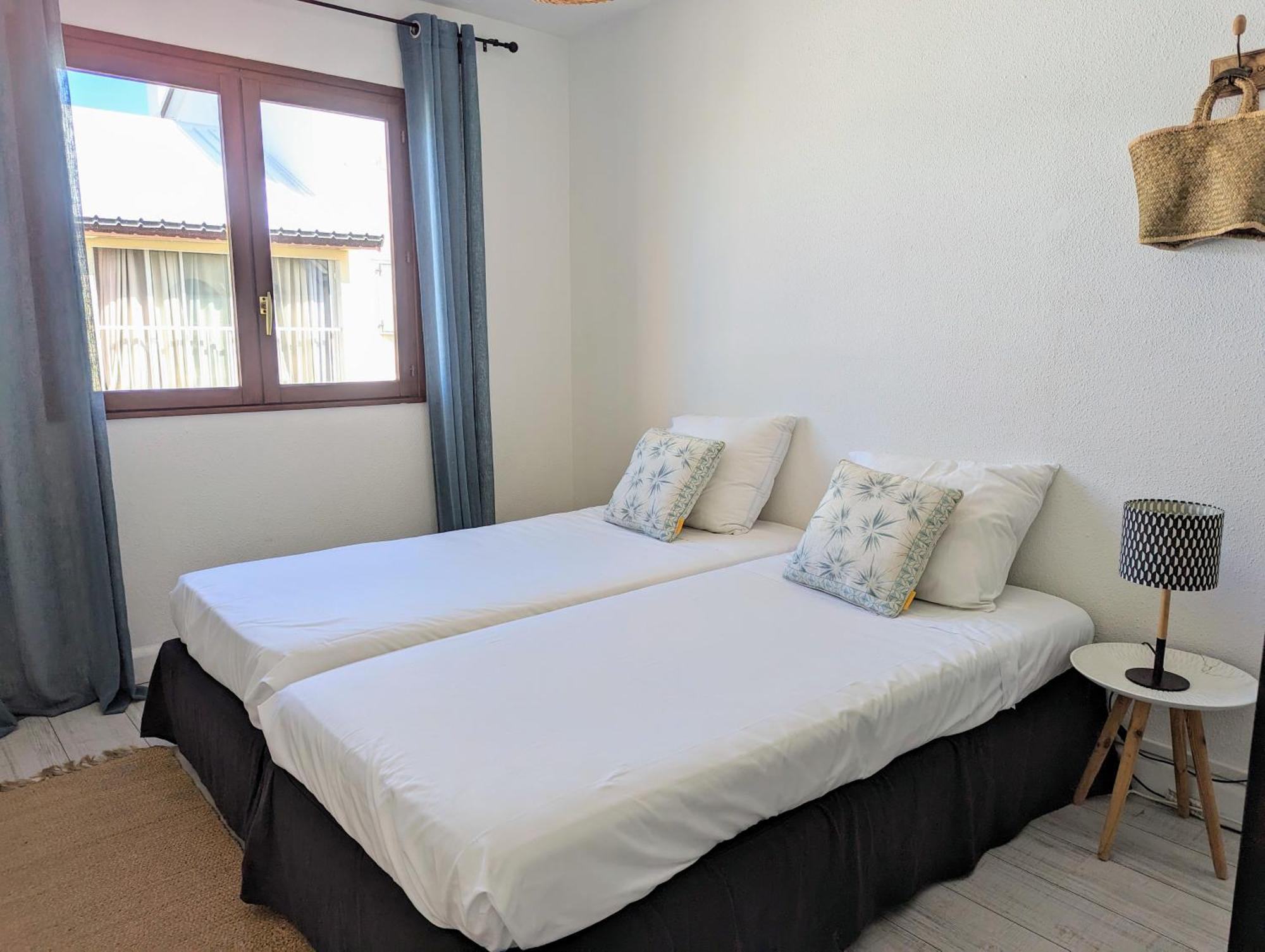 Cap Saint Gilles - T3 Vue Sur Le Port Apartment ภายนอก รูปภาพ